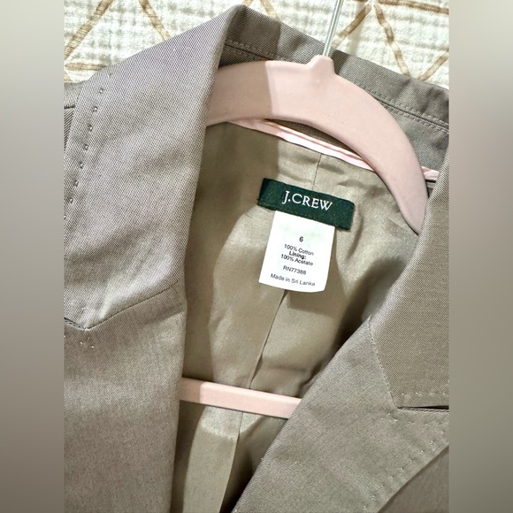 J. Crew Vintage Women’s Blazer- Spring 2006 Collection 📚📝 - Picture 2 of 8
